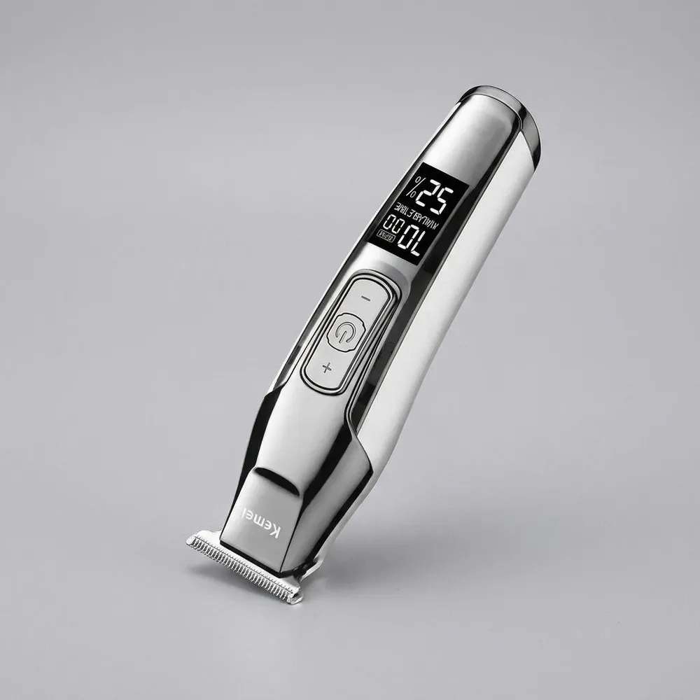 ماشین اصلاح موی سر و صورت کیمی مدل 5027 با باتری قابل شارژ 270 دقیقه‌ای، سرعت موتور 7000 RPM، 4 حالت تنظیم سرعت، 3 عدد شانه قابل تنظیم و نمایشگر وضعیت باتری