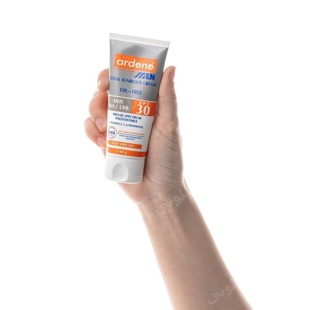 ضد آفتاب مدل Oil Free مناسب آقایان با SPF30 حجم 60 گرم آردن — تصویر ۵