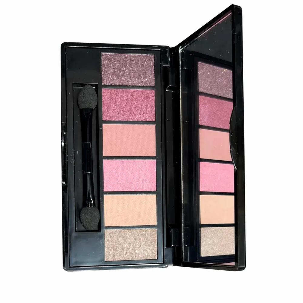 پالت سایه چشم rich color مدل RC02