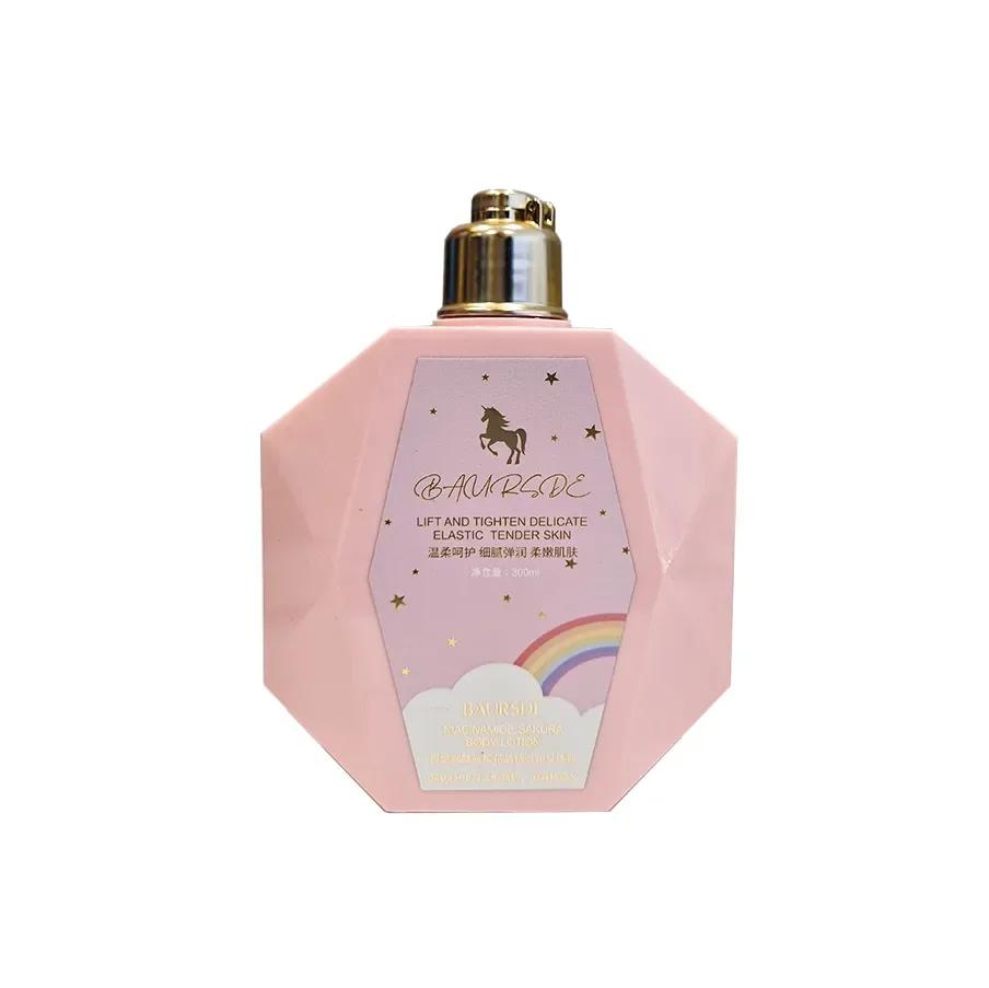 لوسیون بدن Baursde مدل Sakura brightening حجم 300میل