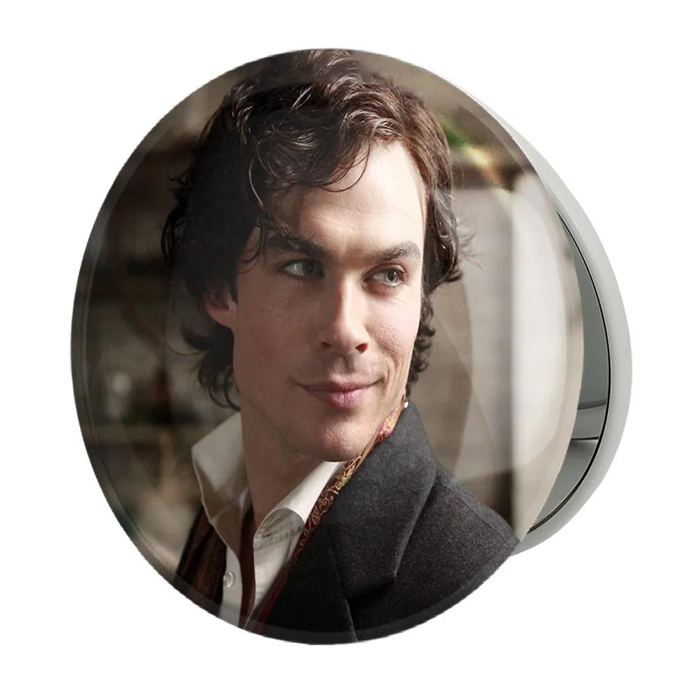 آینه جیبی خندالو طرح دیمون سالواتوره خاطرات یک خون آشام  The Vampire Diaries  مدل تاشو کد 23679