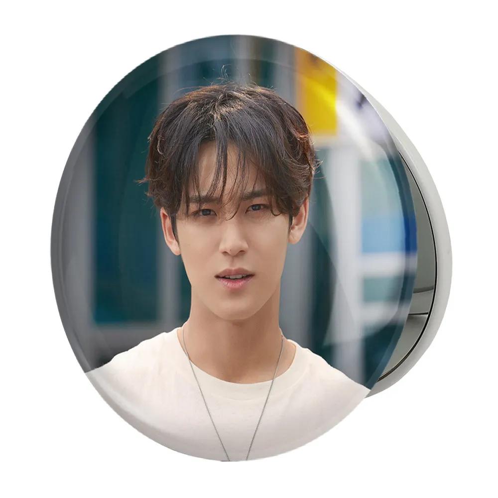 آینه جیبی خندالو طرح مینگیو گروه سونتین Seventeen مدل تاشو کد 21630