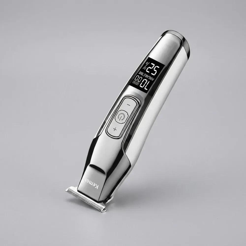 ماشین اصلاح موی سر و صورت کیمی مدل 5027 با باتری قابل شارژ 270 دقیقه‌ای، سرعت موتور 7000 RPM، 4 حالت تنظیم سرعت، 3 عدد شانه قابل تنظیم و نمایشگر وضعیت باتری — تصویر ۱