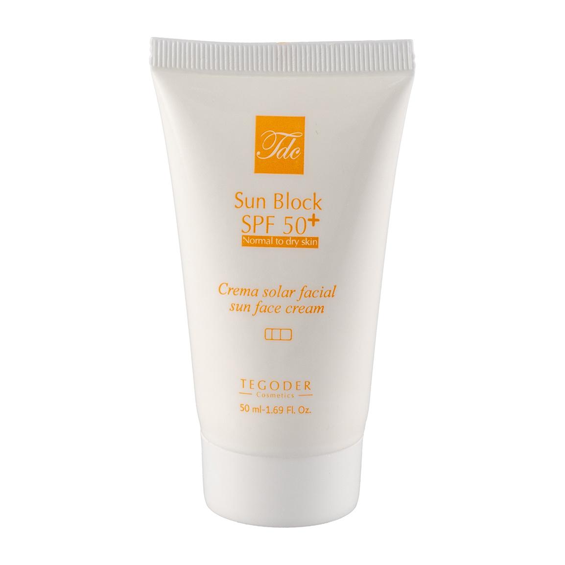 ضد آفتاب بی رنگ با SPF 50 مناسب پوست نرمال تا خشک حجم 50 میلی لیتر