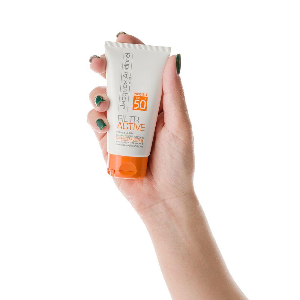 کرم ضد آفتاب بی رنگ SPF 50 مناسب پوست چرب و مستعد آکنه حجم 50 میلی لیتر ژاک آندرل پاریس — تصویر ۵
