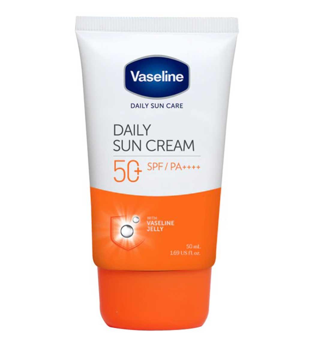 کرم ضد آفتاب spf 50 باخاصیت آبرسانی حجم 50 میل