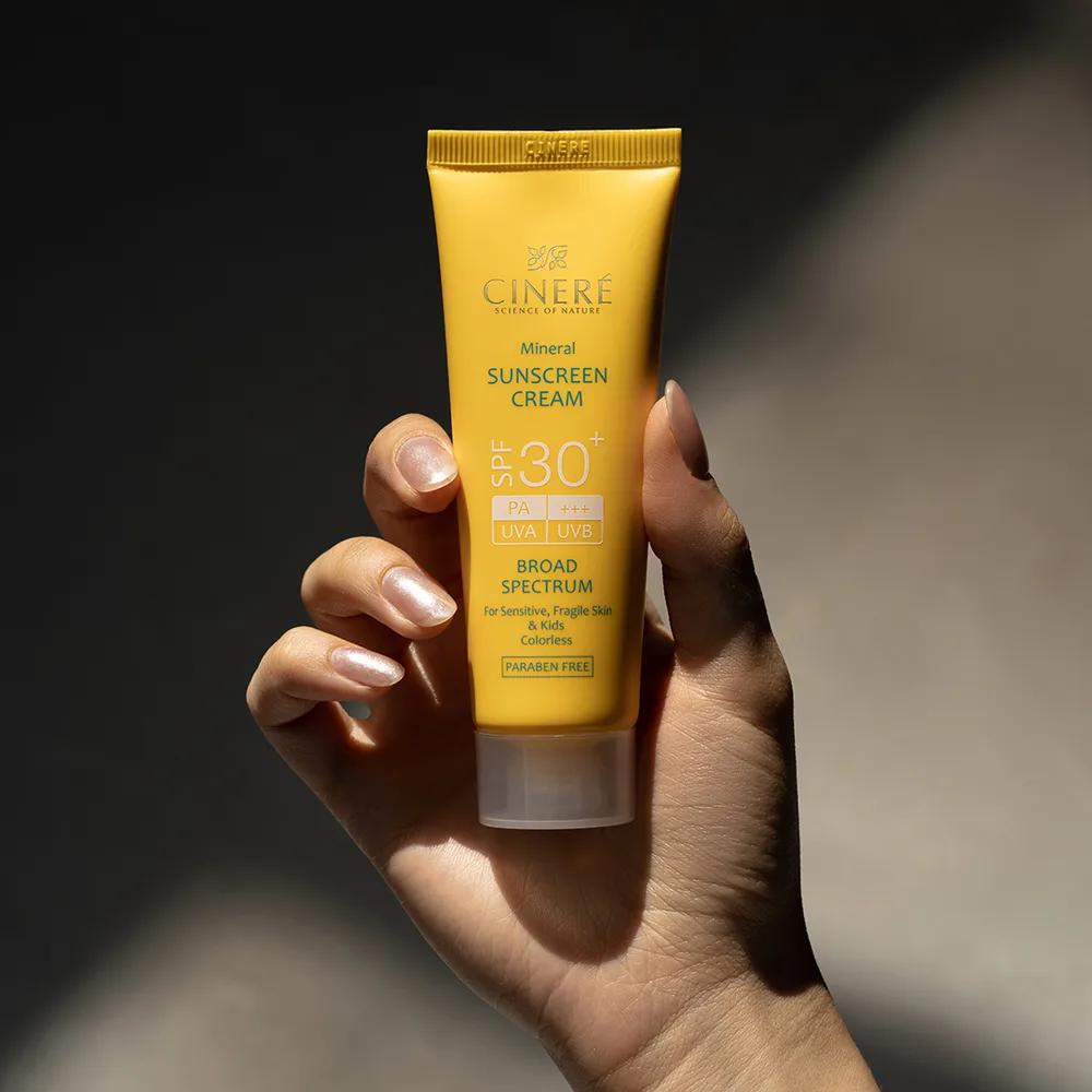 کرم ضد آفتاب بدون رنگ SPF30 – مناسب پوست های نازک، حساس و کودکان سینره — تصویر ۲