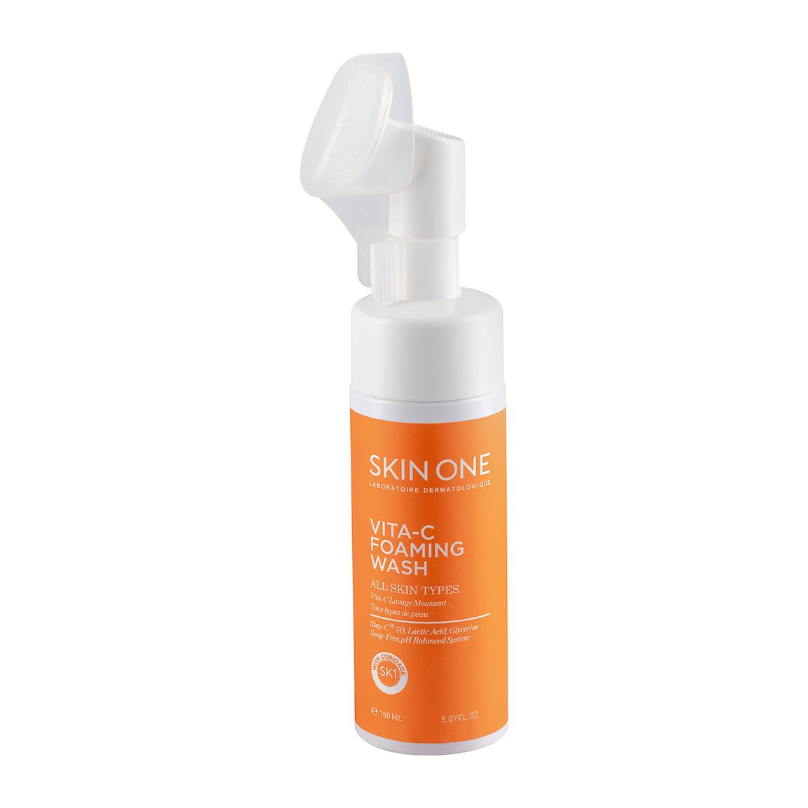 فوم شوینده صورت مدل Vit C مناسب انواع پوست حجم 150 میلی لیتر