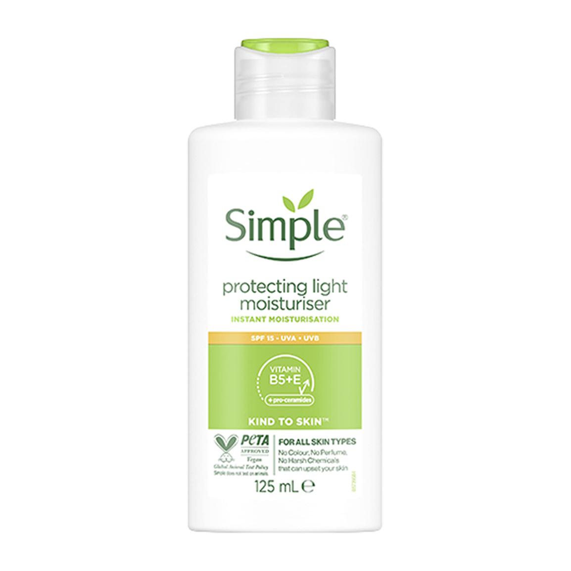 کرم مرطوب کننده و محافظت کننده مدل Protecting Light Moisturiser با SPF15 حجم 125 میلی لیتر